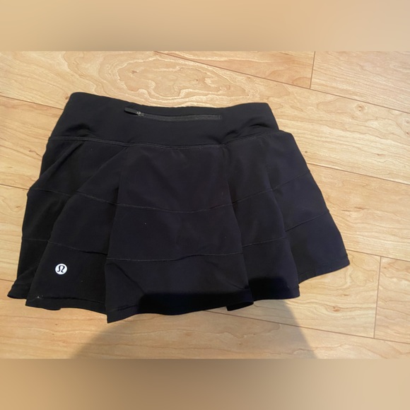 Clasic lululemon Skort - Picture 3 of 4